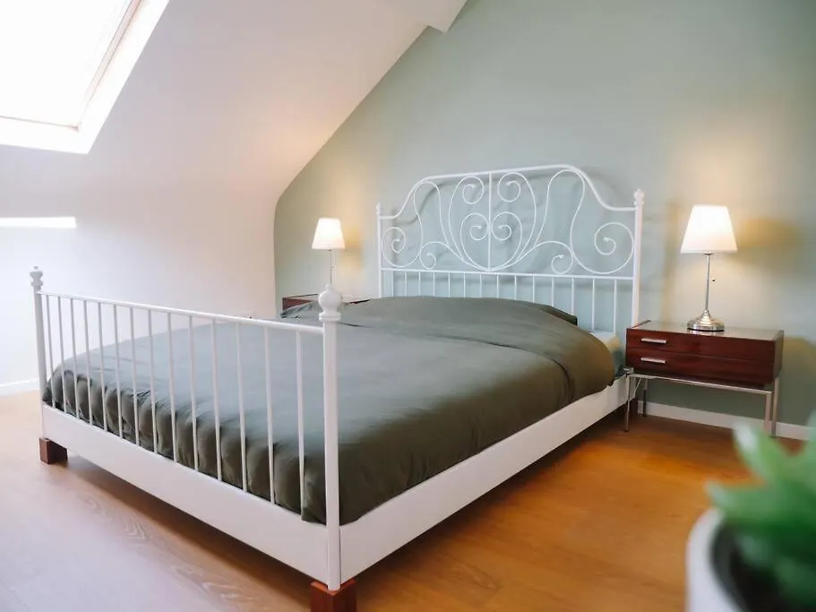 Gezellig & Ruim Rijhuis Met 3 Slaapkamers Dichtbij Gent Ferienhaus